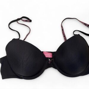 PINK Victoria's Secret Black T-shirt Bra